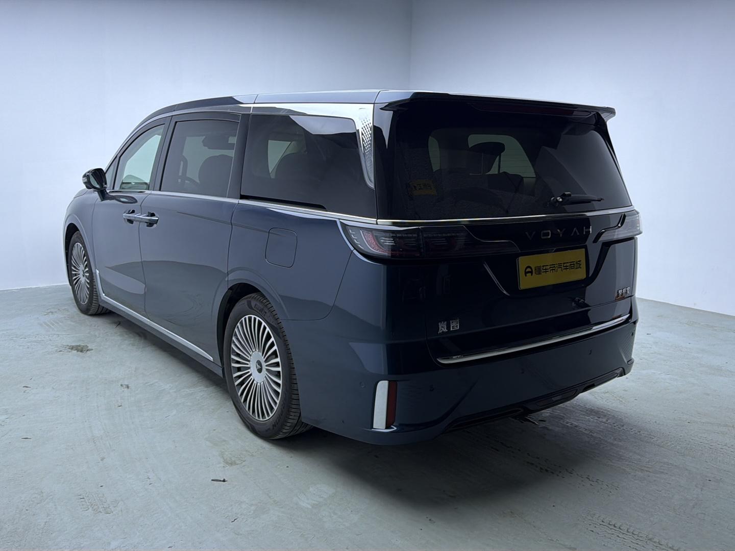 Certificated Pre-Owned VOYAH Dreamer PHEV 2025 4WD Flagship Kunpeng Edition -u24106637