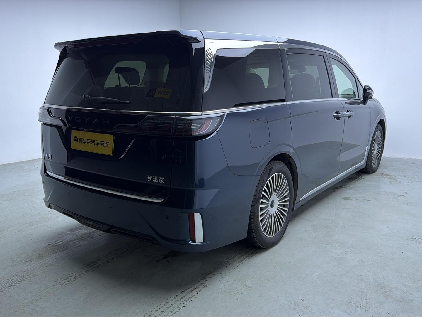 Certificated Pre-Owned VOYAH Dreamer PHEV 2025 4WD Flagship Kunpeng Edition -u24106637