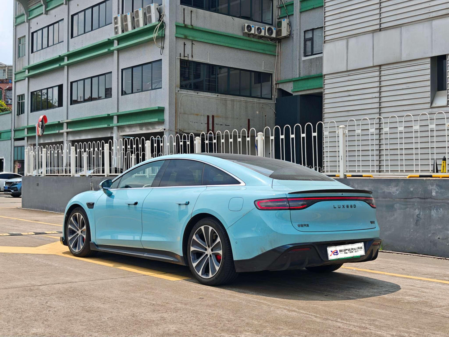 Certificated Pre-Owned Zhijie S7 2025 Ultra AWD Long Range Version -u24114902
