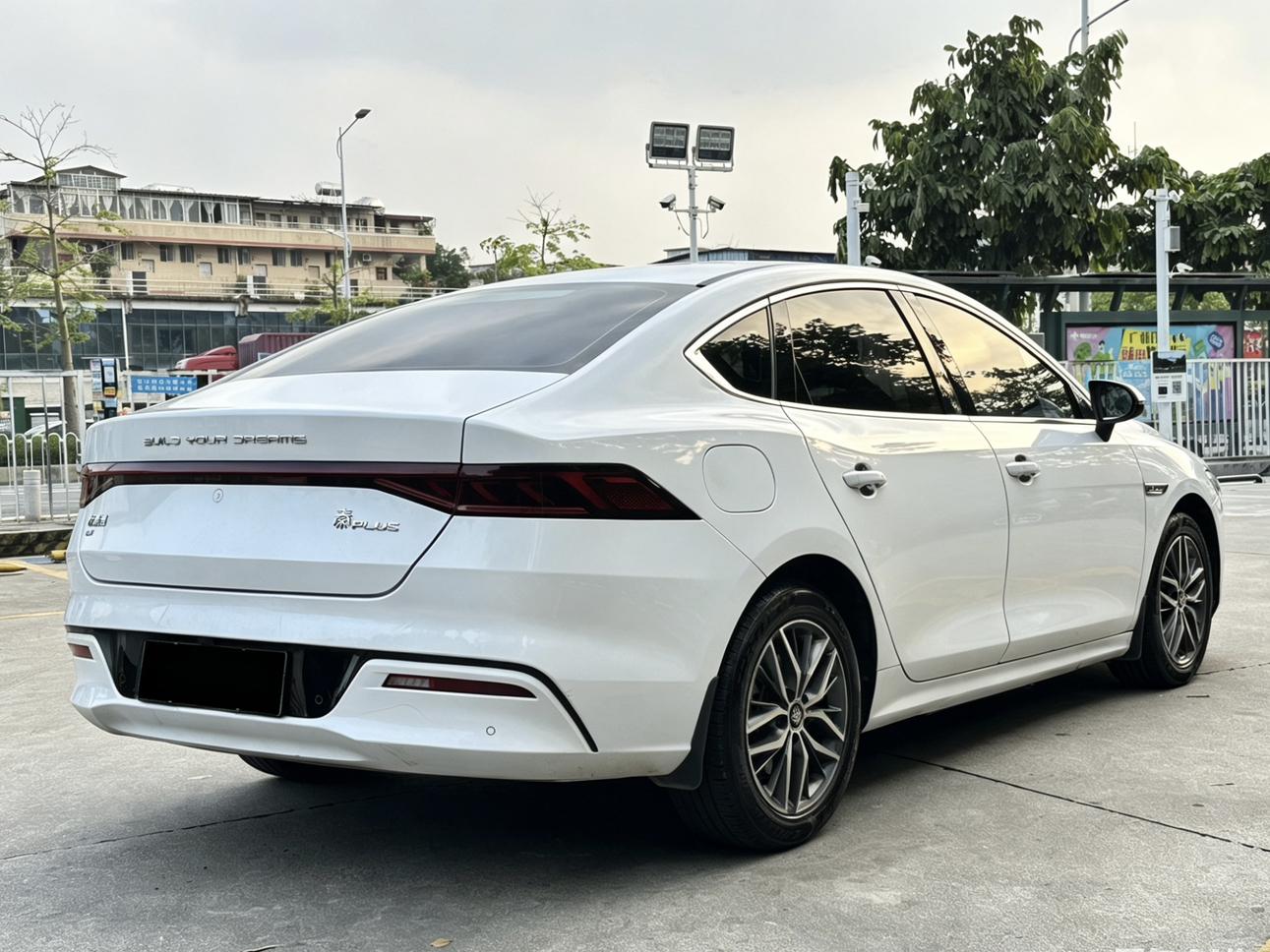 Certificated Pre-Owned BYD Qin PLUS EV 2021 500KM Luxury Edition -u24129664