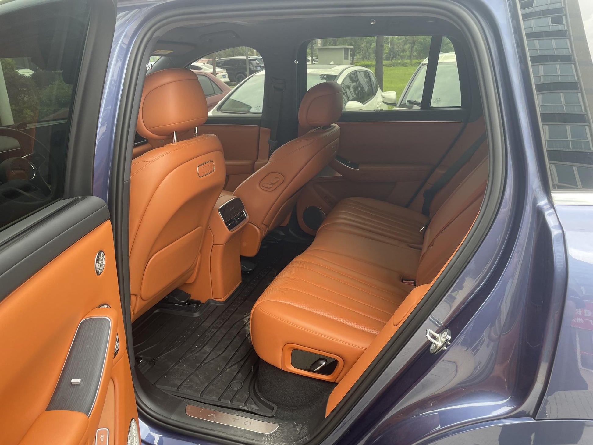 Certificated Pre-Owned Wenjie M7 2026 All-Electric Max Five-Seater Four-Wheel Drive Version (192-Line LiDAR) -u24133830
