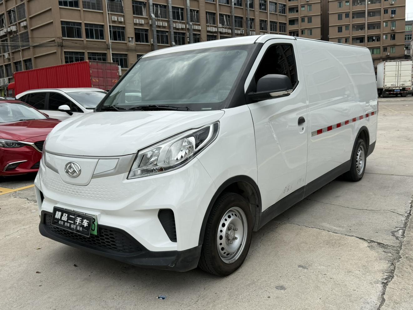 Certificated Pre-Owned SAIC Maxus EV30 2023 Long Wheelbase CATL Pure Electric Intelligent Logistics Expert -u24133452