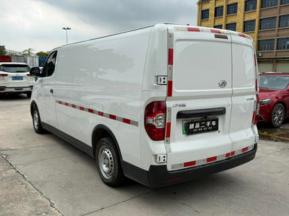 Certificated Pre-Owned SAIC Maxus EV30 2023 Long Wheelbase CATL Pure Electric Intelligent Logistics Expert -u24133452