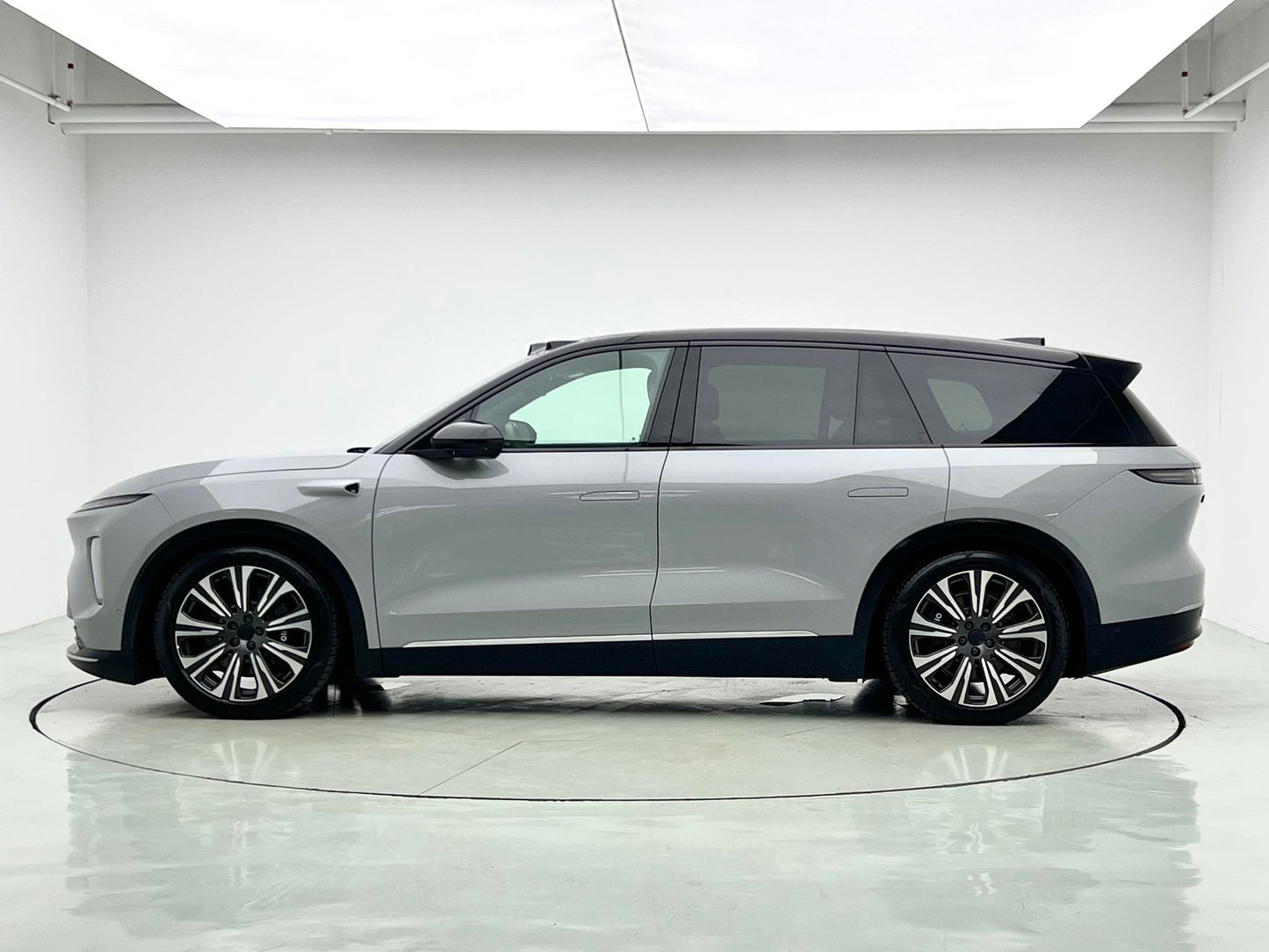 Certificated Pre-Owned NIO ES8 2023 75kWh Executive Edition -u24105319