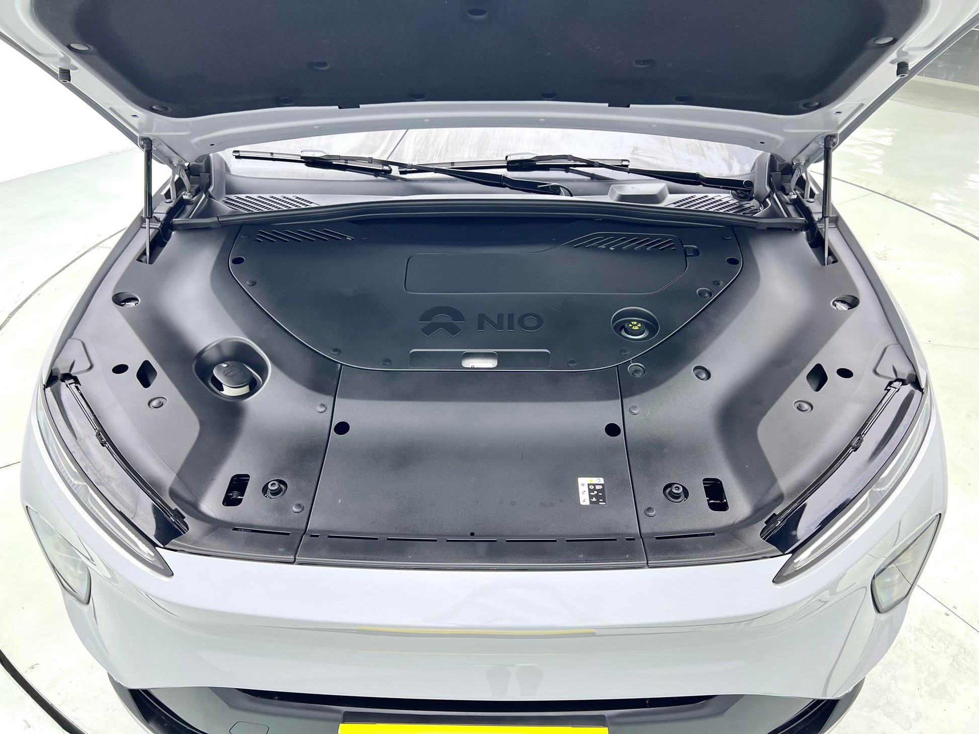Certificated Pre-Owned NIO ES8 2023 75kWh Executive Edition -u24105319