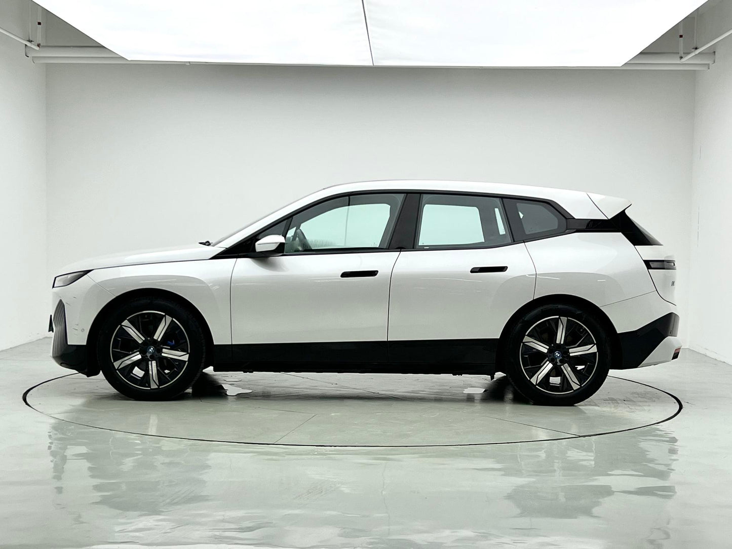 Certificated Pre-Owned BMW iX 2023 xDrive40 -u24123047