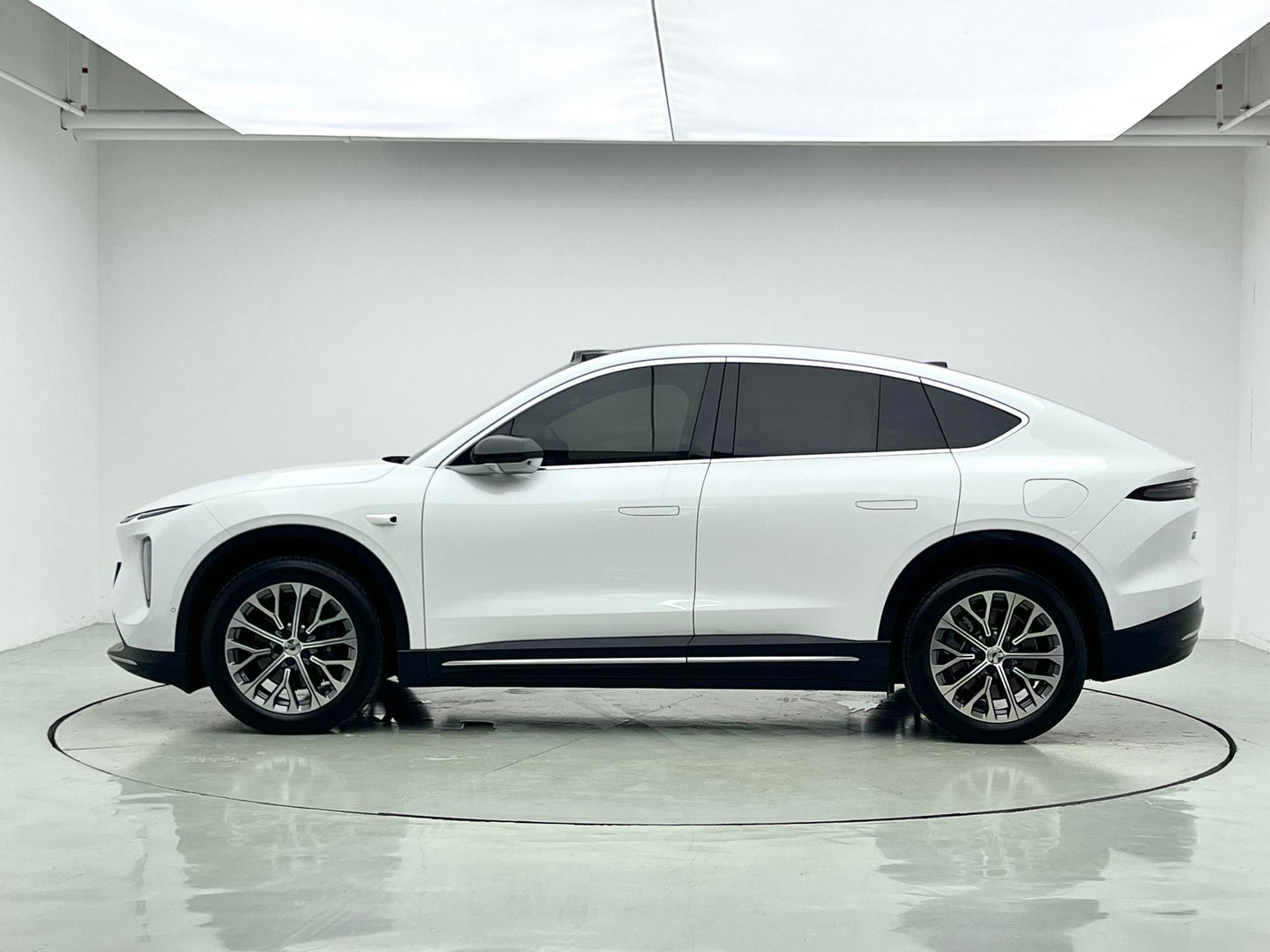 Certificated Pre-Owned NIO EC6 2024 75kWh -u24137543