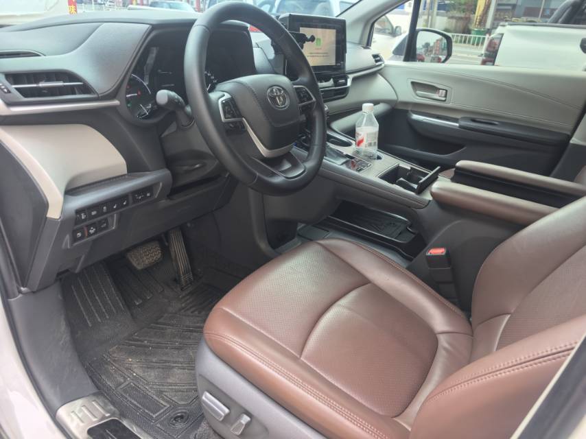 2023 Toyota Sienna 2.5L CVT Hybrid Comfort -CG1697656
