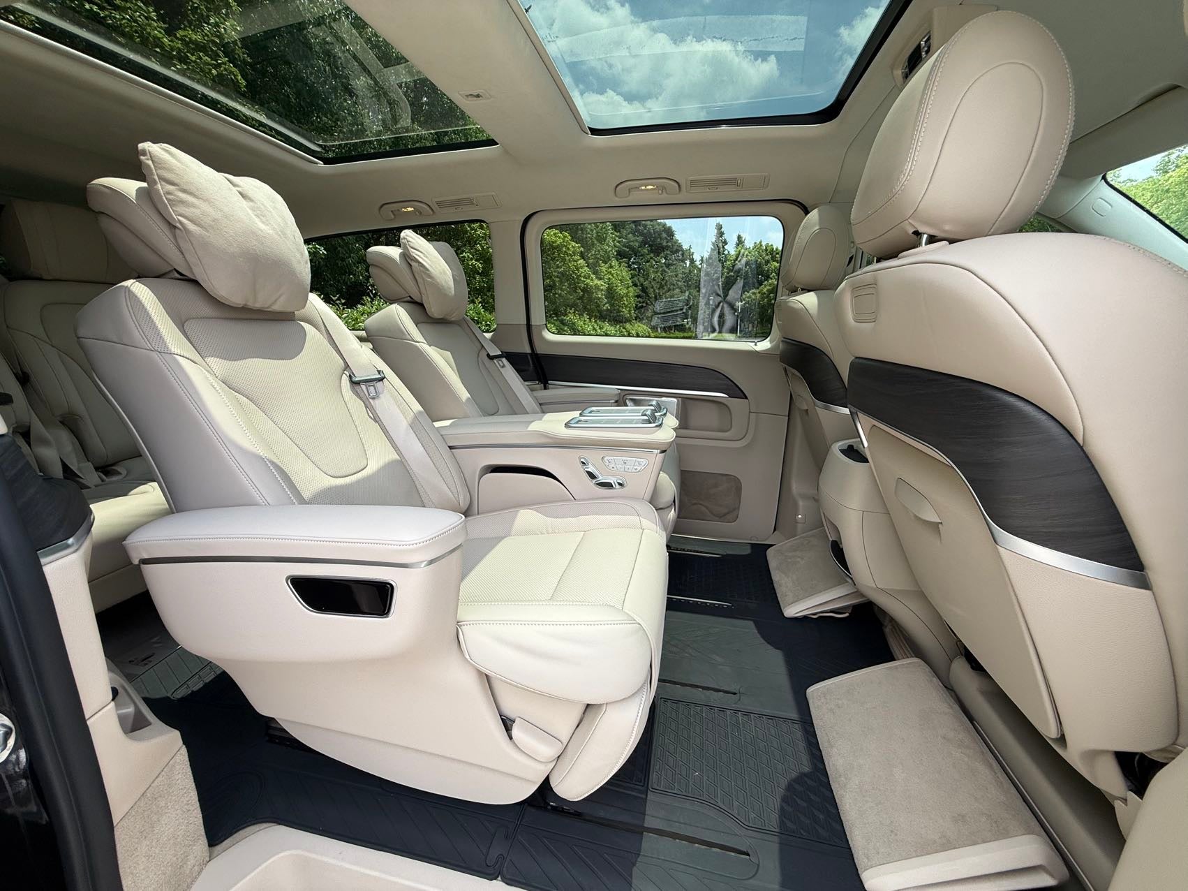2024 Mercedes-Benz V-Class V 300 L Long Wheelbase Luxury Version -CG1697761