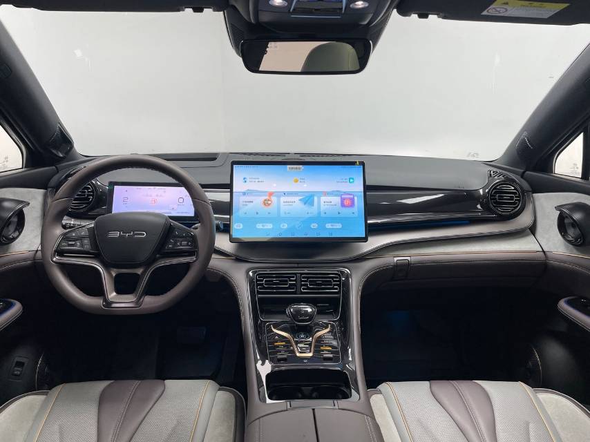 2023 BYD Frigate 07 1.5T DM-i 100km Two-Wheel Drive Flagship -CG1697800