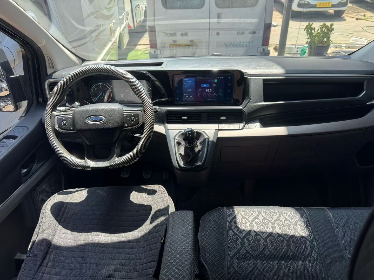 2023 Ford Transit 2.0T Diesel Manual Multi-purpose Commercial Vehicle Medium Wheelbase Medium Roof 5/6-seater -CG1697857