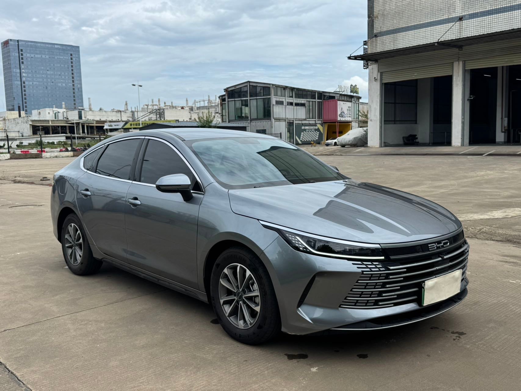 2024 Destroyer 05 Honor Edition DM-i 55KM Luxury -CG1698764