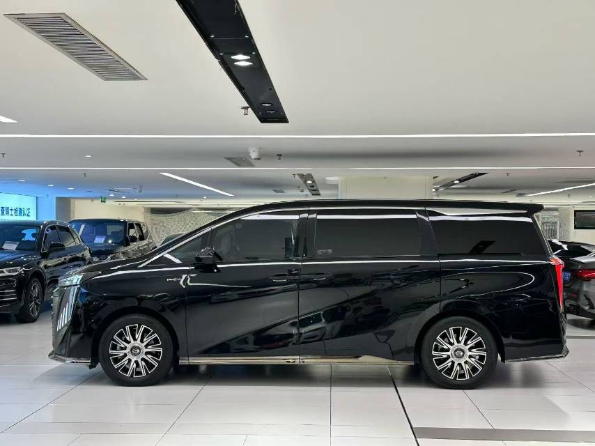 2023 GAC Trumpchi E9 2.0T DHT 136km PRO -CG1698966