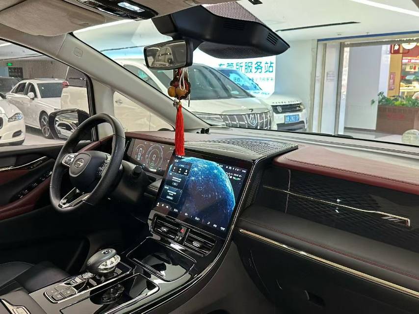 2023 GAC Trumpchi E9 2.0T DHT 136km PRO -CG1698966