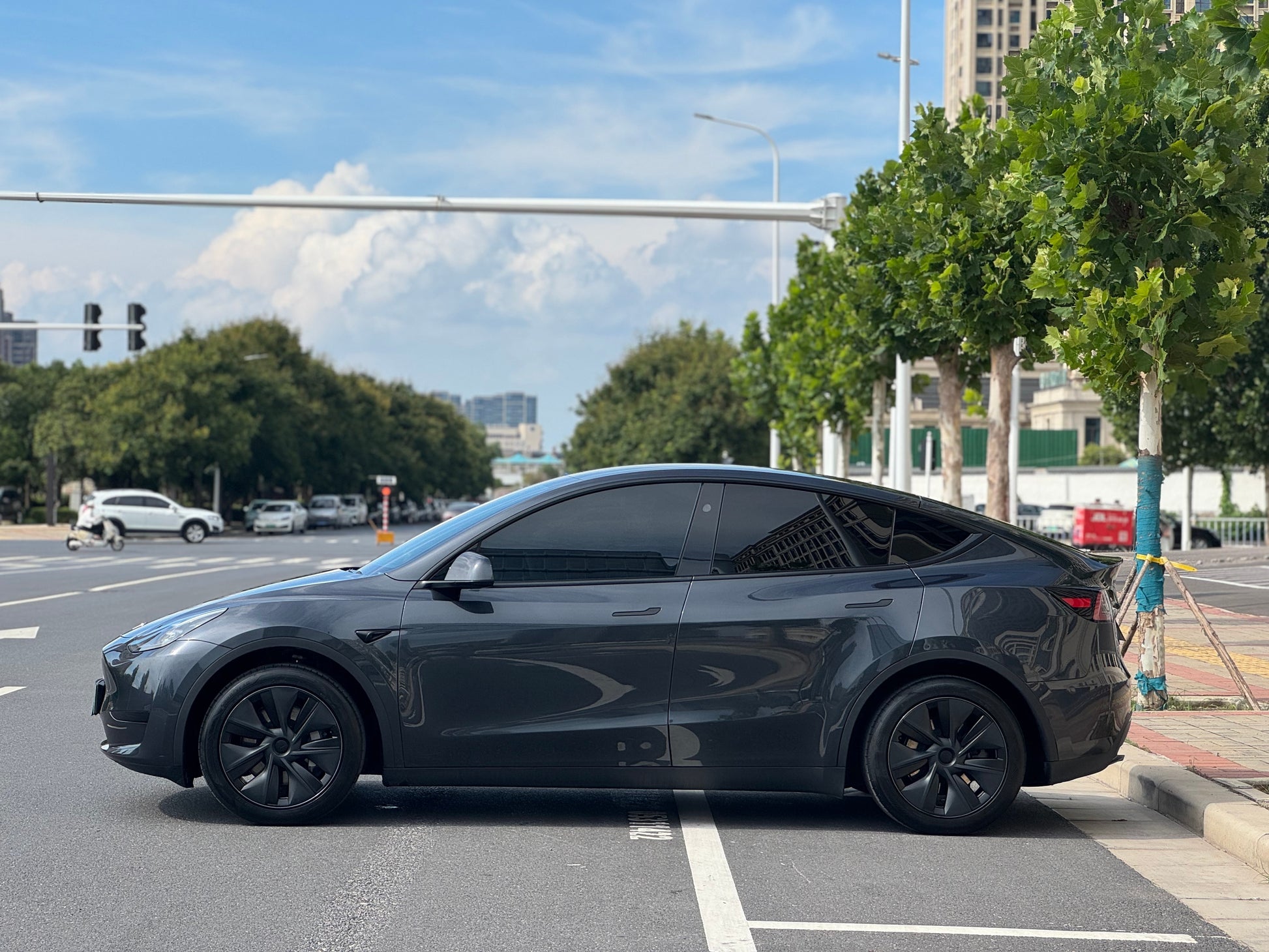 2024 Tesla Model Y Rear-Wheel Drive -CG1699156