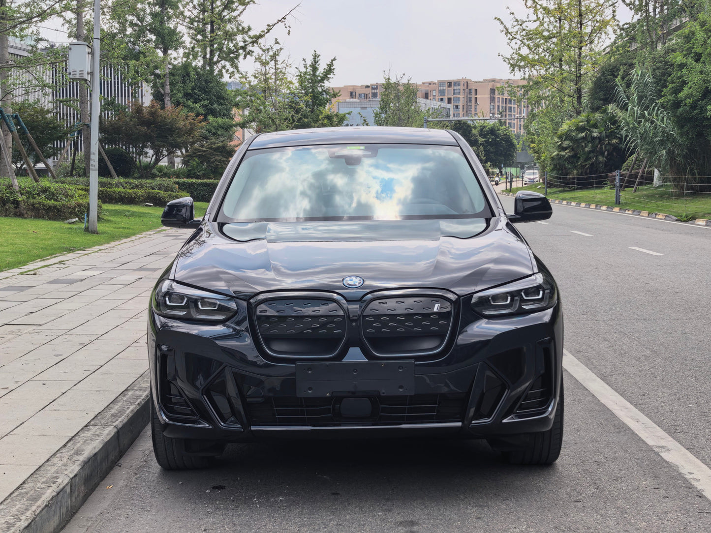2024 BMW iX3 Leading Edition -CG1699395