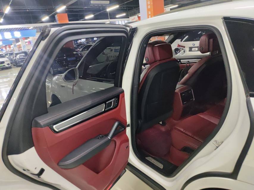 2023 Porsche Cayenne E-Hybrid 2.0T Automatic Cayenne E-Hybrid Platinum Edition -CG1699512