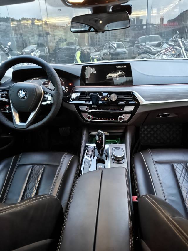 2019 BMW 5 Series 2.0T Plug-in Hybrid Automatic Facelifted 530Le Luxury Package -CG1700536