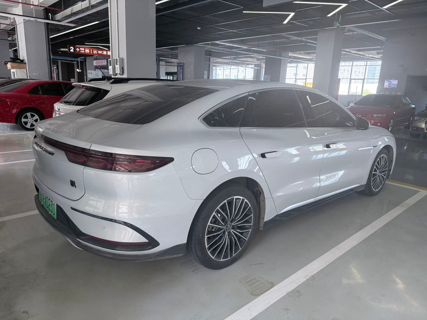 2023 BYD Han 1.5T E-CVT DM-i 121km Champion Edition Two-Wheel Drive Premium -CG1700539