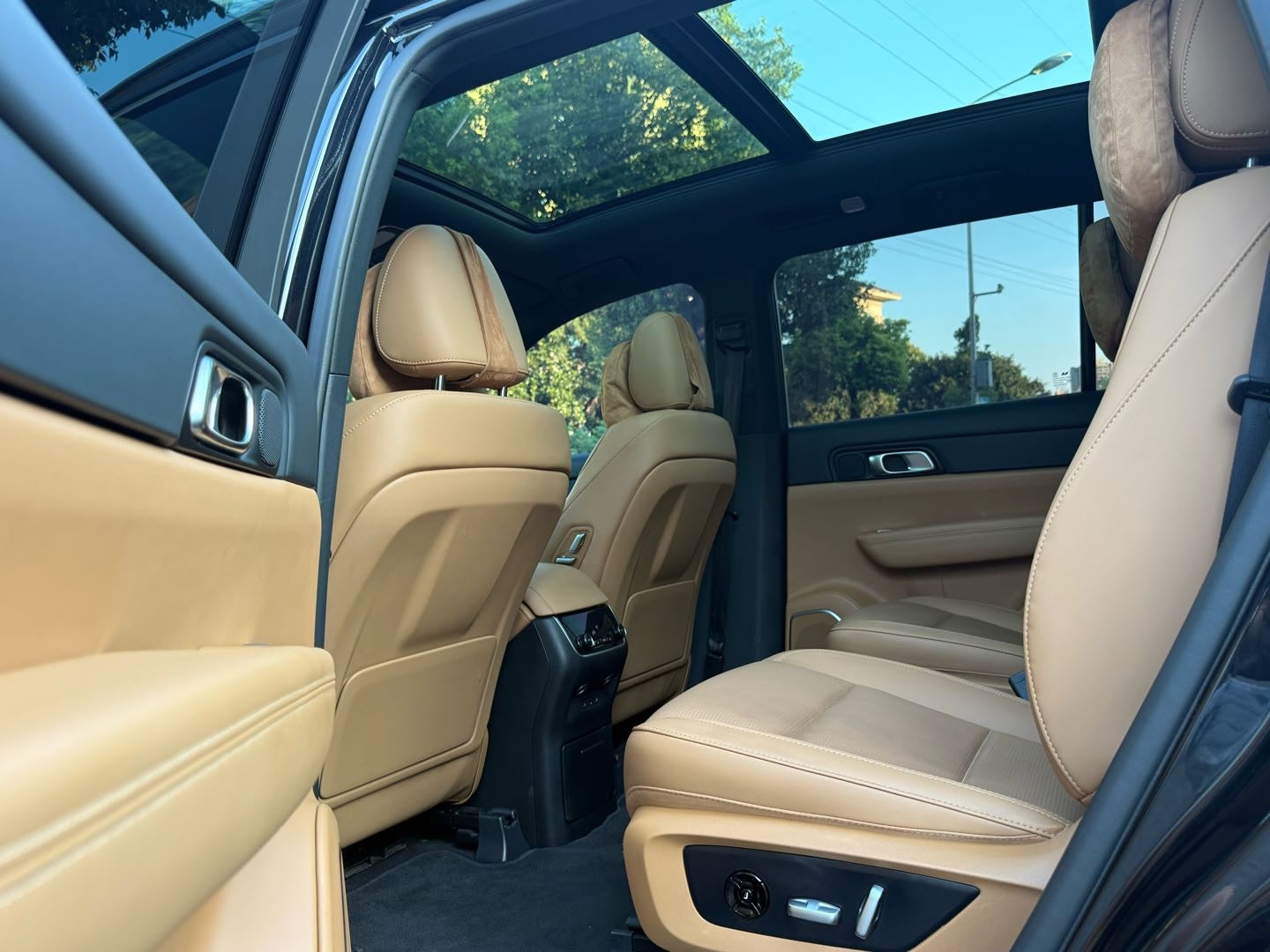 2021 Li Auto Li ONE 1.2T Range Extender 6-Seater -CG1700551