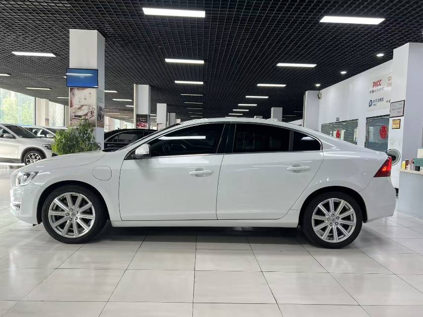 2019 Volvo S60 2.0T Automatic T6 Plug-in Hybrid eDrive Edition Euro VI (China 6) -CG1700682