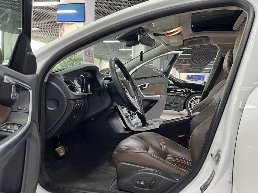 2019 Volvo S60 2.0T Automatic T6 Plug-in Hybrid eDrive Edition Euro VI (China 6) -CG1700682