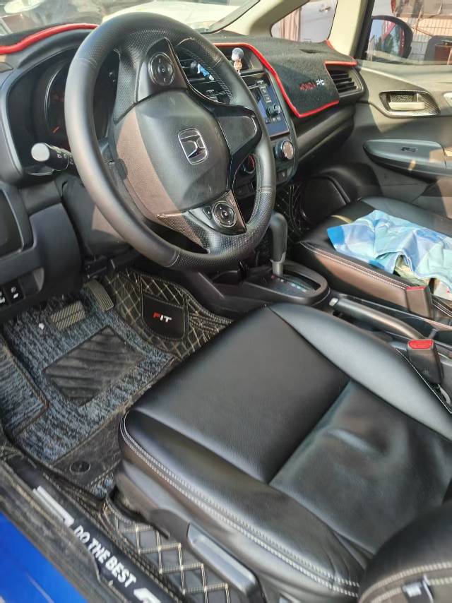 2018 Honda Fit 1.5L CVT Comfort Sunroof Edition -CG1701452