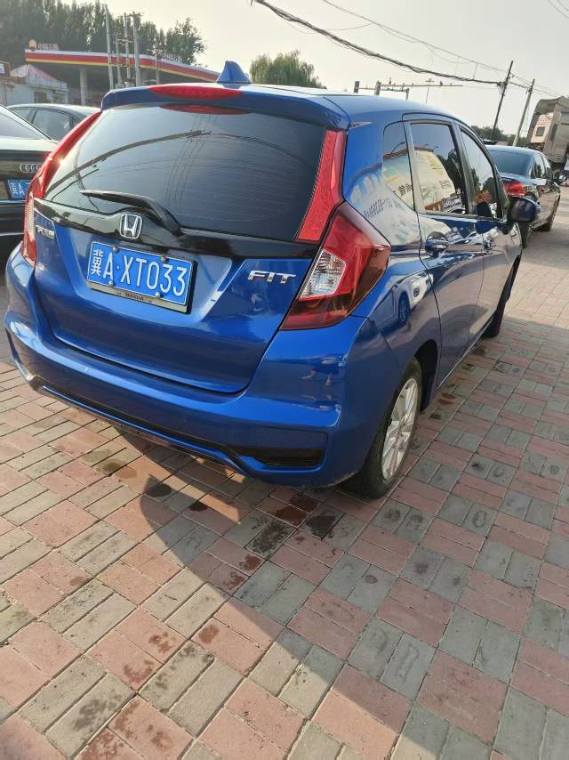 2018 Honda Fit 1.5L CVT Comfort Sunroof Edition -CG1701452