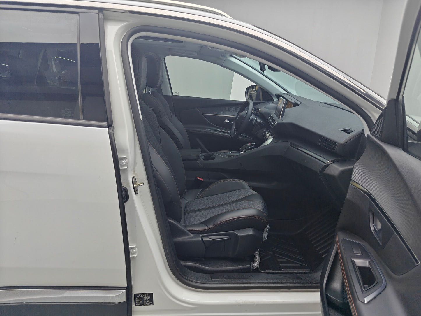 2017 Peugeot 5008 1.8T 380THP PureTech Automatic Elite 7-Seater -CG1701527