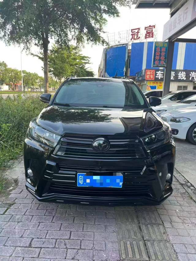 2018 Toyota Highlander 2.0T Automatic AWD Premium 7-Seater National V -CG1701619