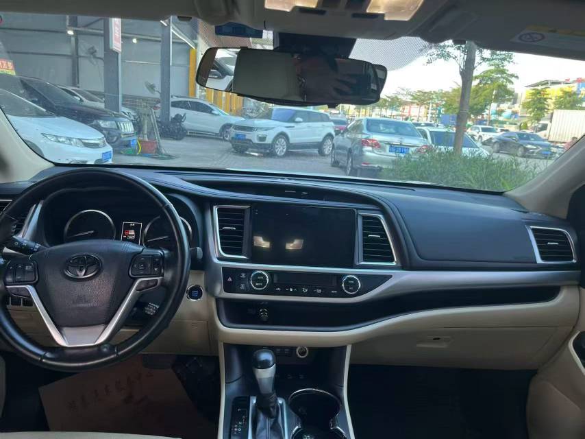 2018 Toyota Highlander 2.0T Automatic AWD Premium 7-Seater National V -CG1701619
