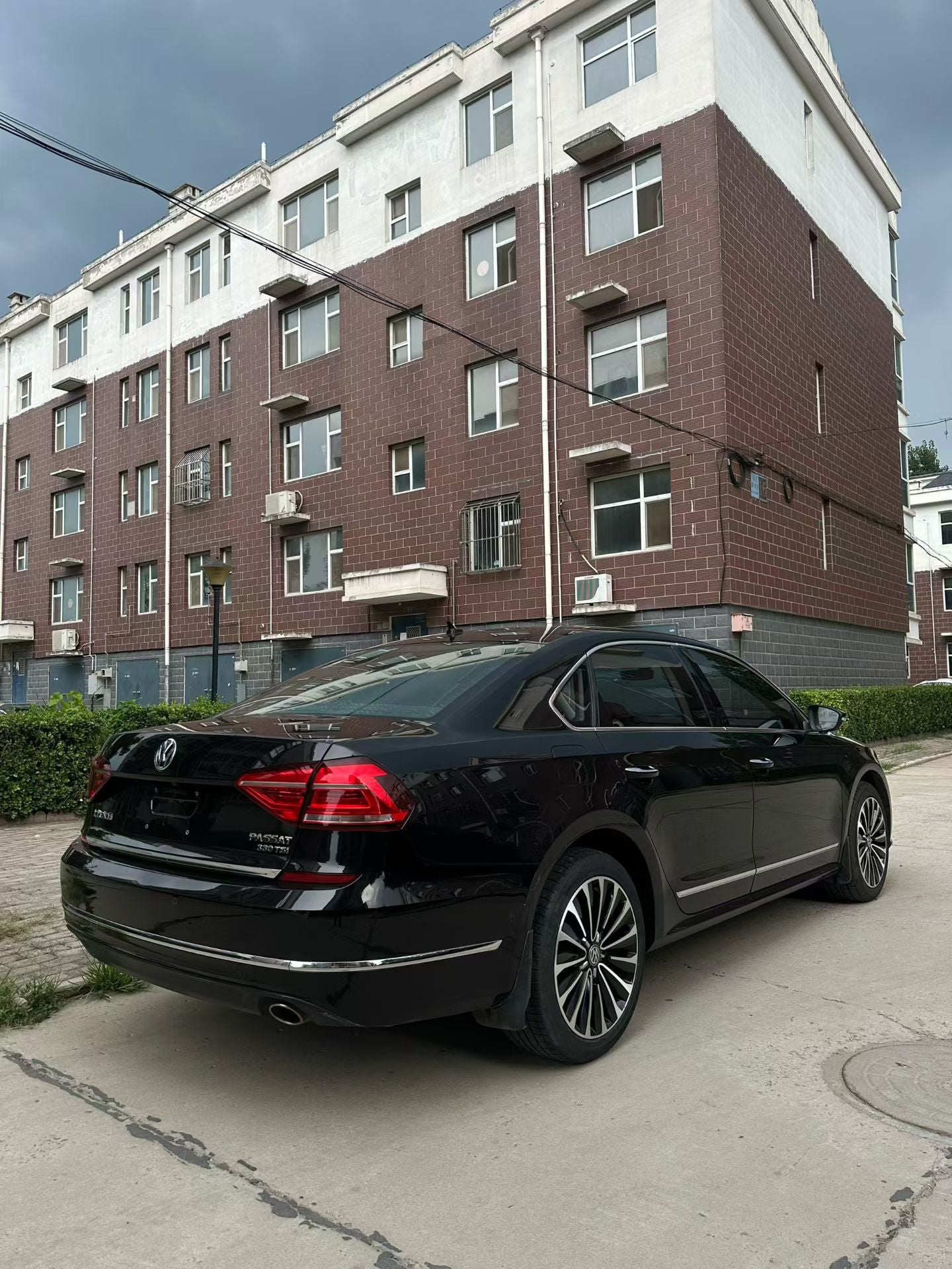 2017 Volkswagen Passat 1.8T Dual-Clutch 330TSI Premium Edition -CG1701454