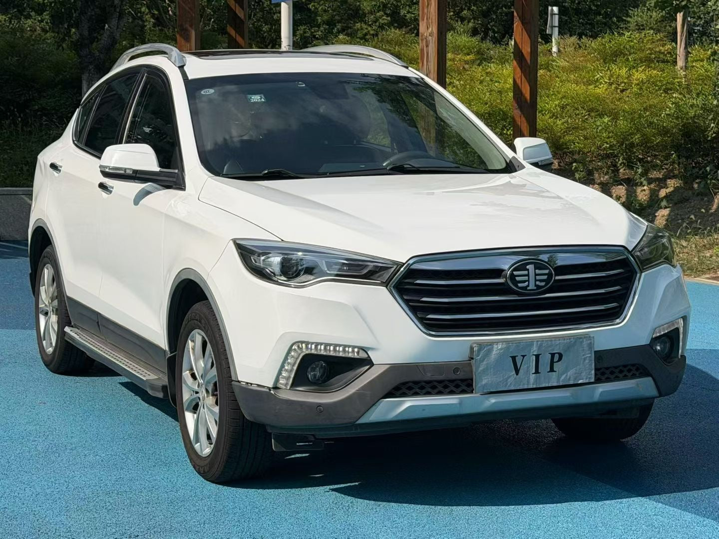 2017 Bestune X80 2.0L Automatic Elite -CG1701718
