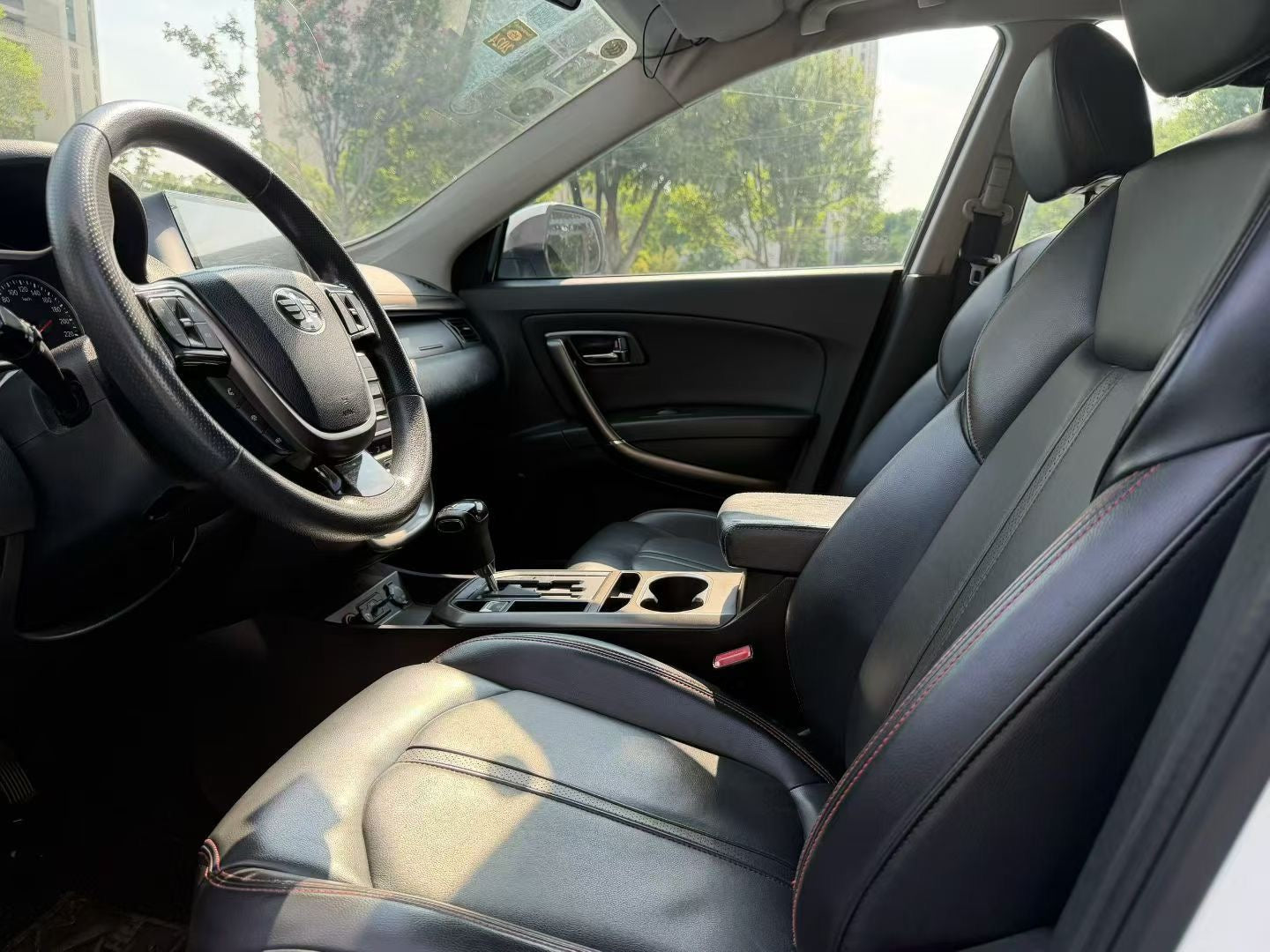 2017 Bestune X80 2.0L Automatic Elite -CG1701718