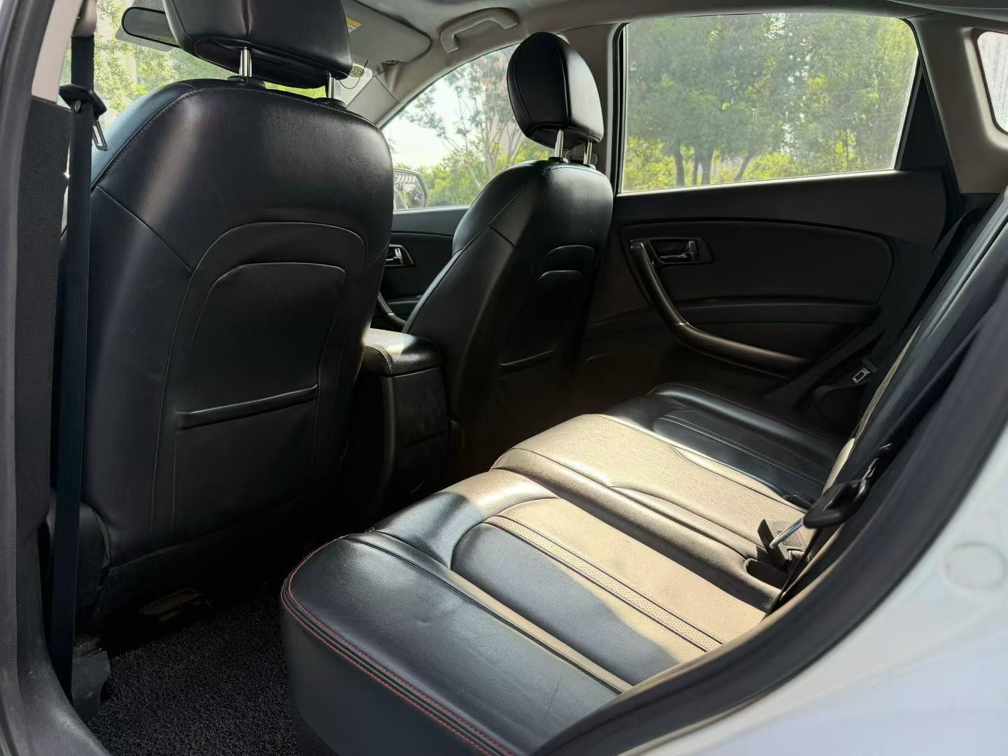 2017 Bestune X80 2.0L Automatic Elite -CG1701718