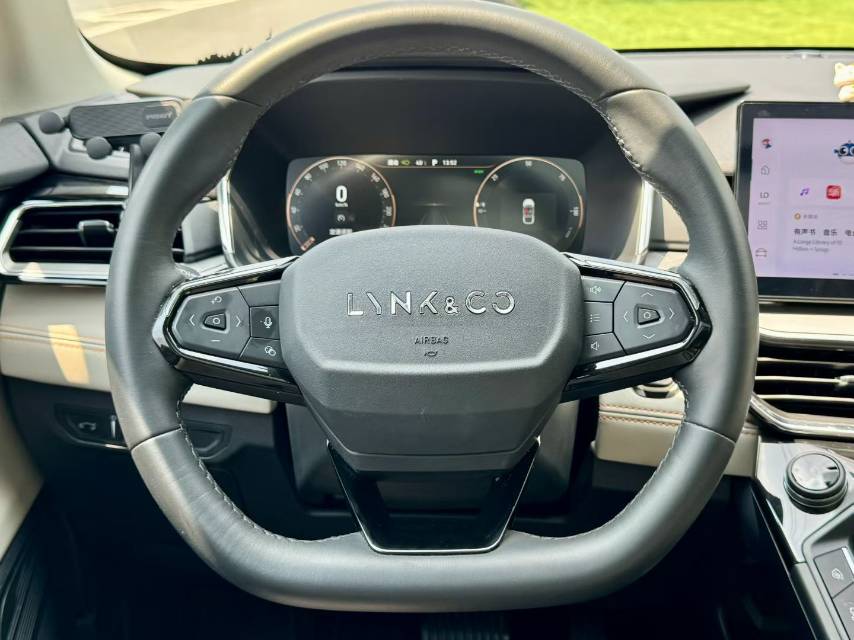 2022 Lynk & Co 06 PHEV 1.5T Dual-Clutch 84km Pro -CG1702327