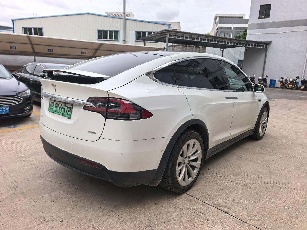 2016 Tesla Model X Electric 75D -CG1702752