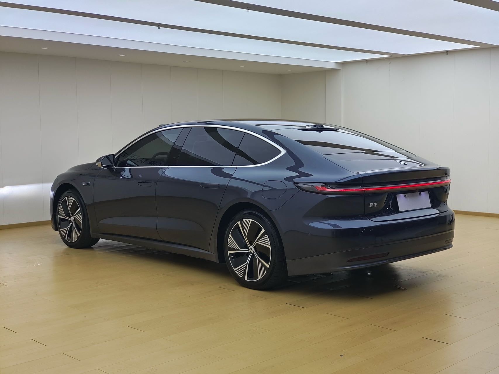2024 Nio ET7 75kWh Executive Edition -CG1703367