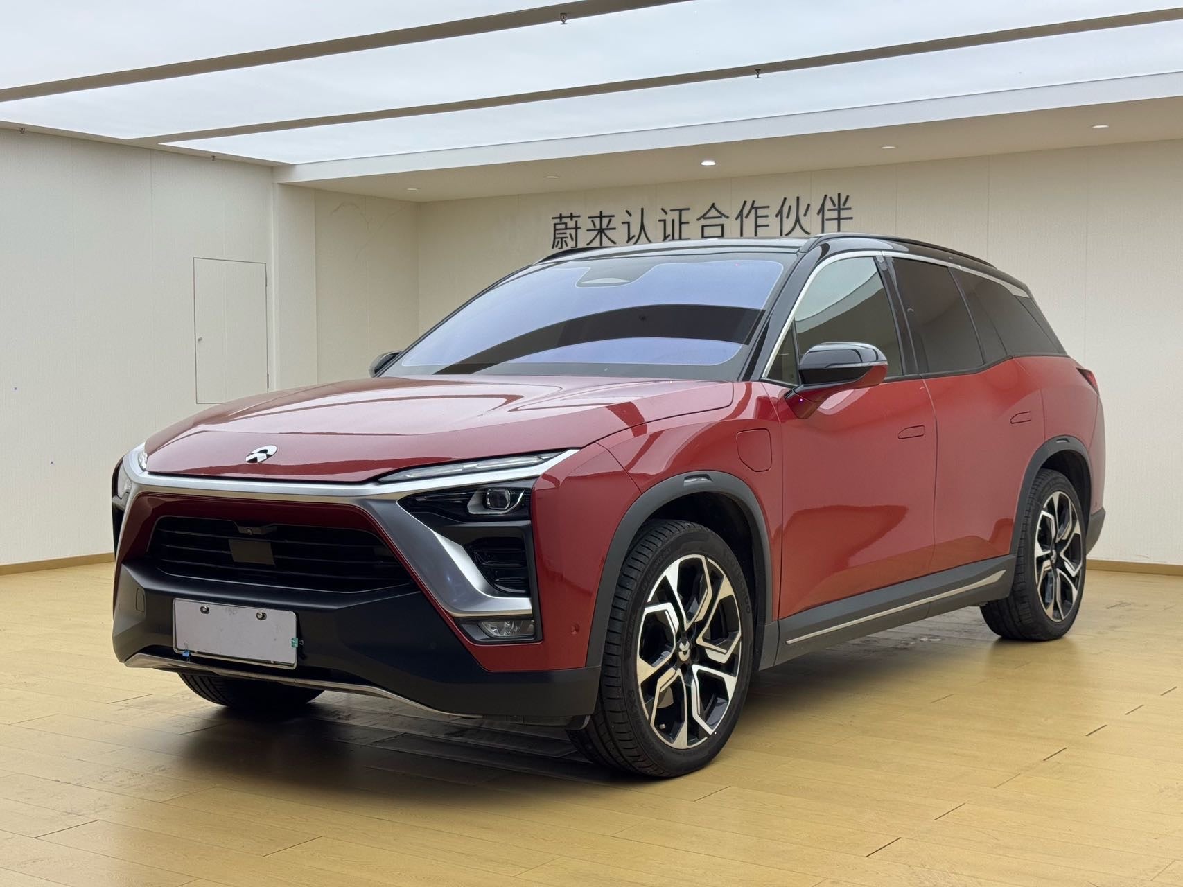 2018 NIO ES8 Electric Founders Edition -CG1703376