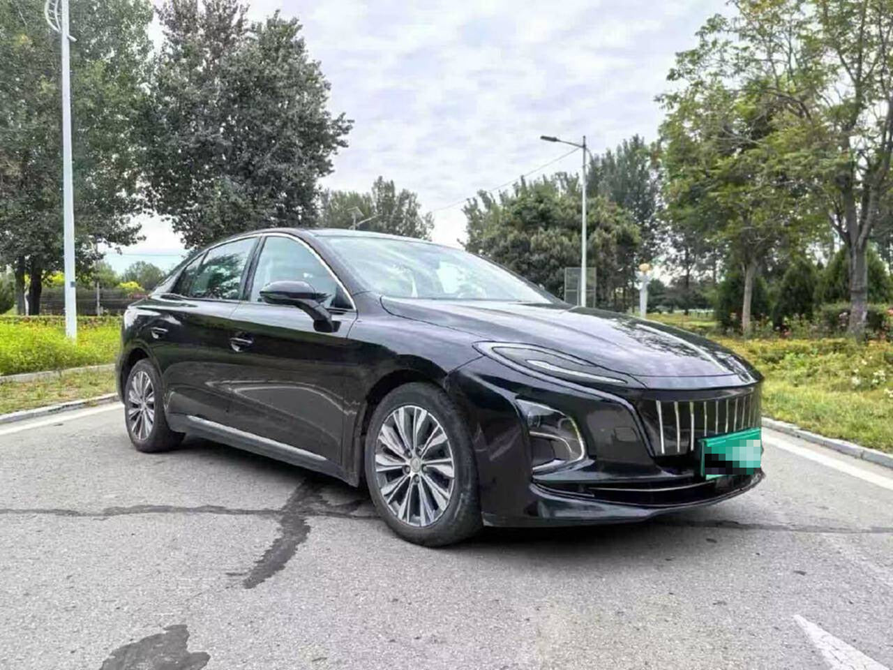 2022 Hongqi E-QM5 Electric Charging Enjoy Edition 5-Seater -CG1703448