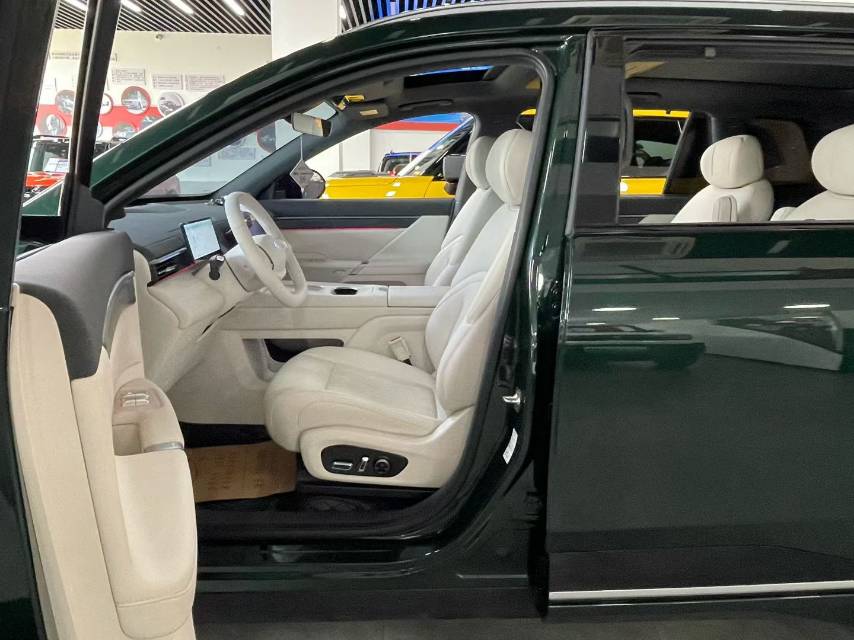 2026 eπ 008 Pure Electric 6-Seater Family Edition -CG1703493
