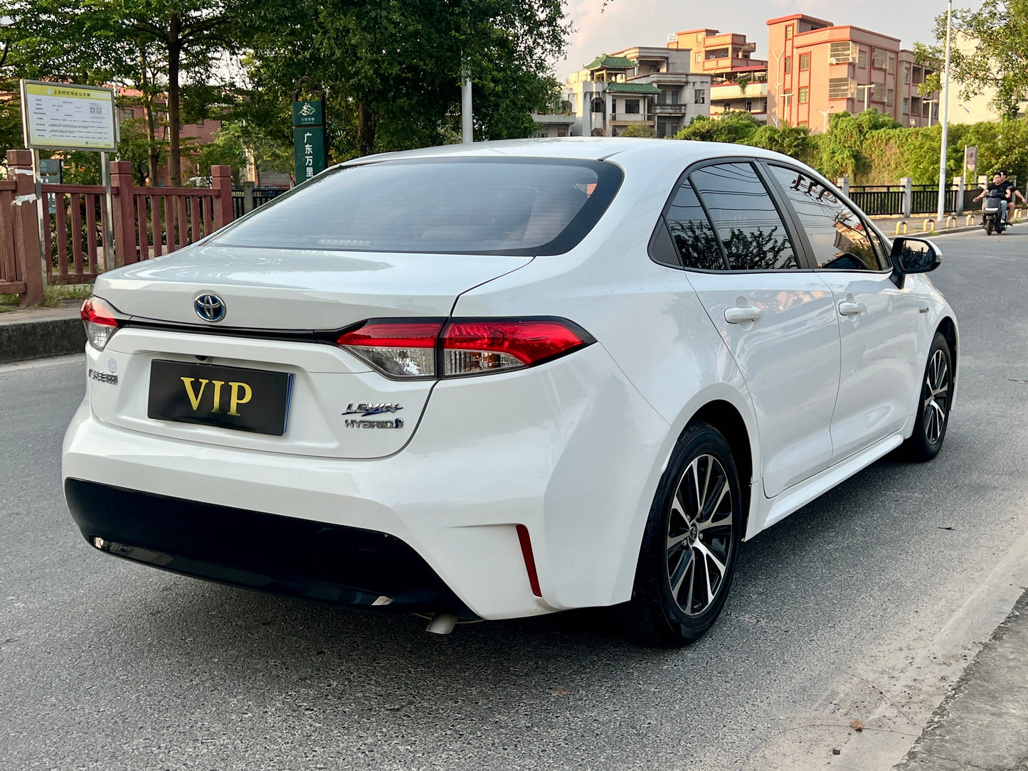 2023 Levin Intelligent Hybrid 1.8L Leading Edition -CG1703588