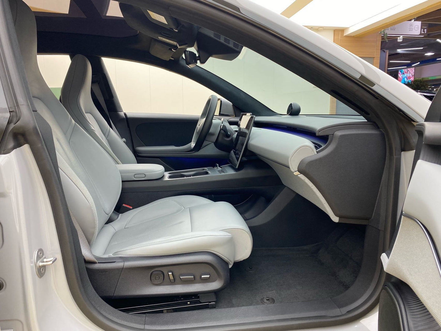 2024 Nio ET5T 75kWh Touring -CG1703841