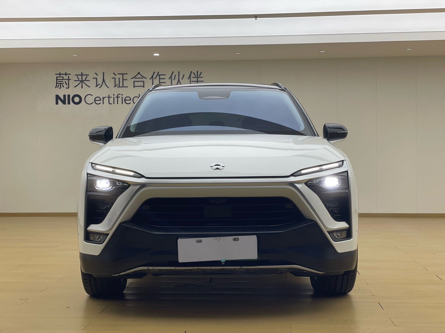 2018 Nio ES8 Electric 70kWh Base Edition 7-Seater -CG1703868
