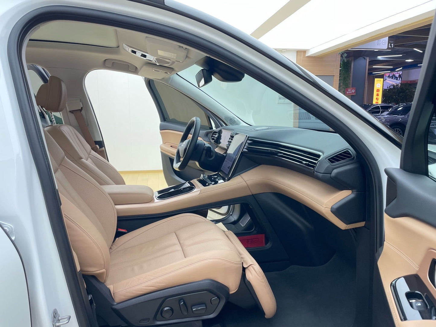2018 Nio ES8 Electric 70kWh Base Edition 7-Seater -CG1703868