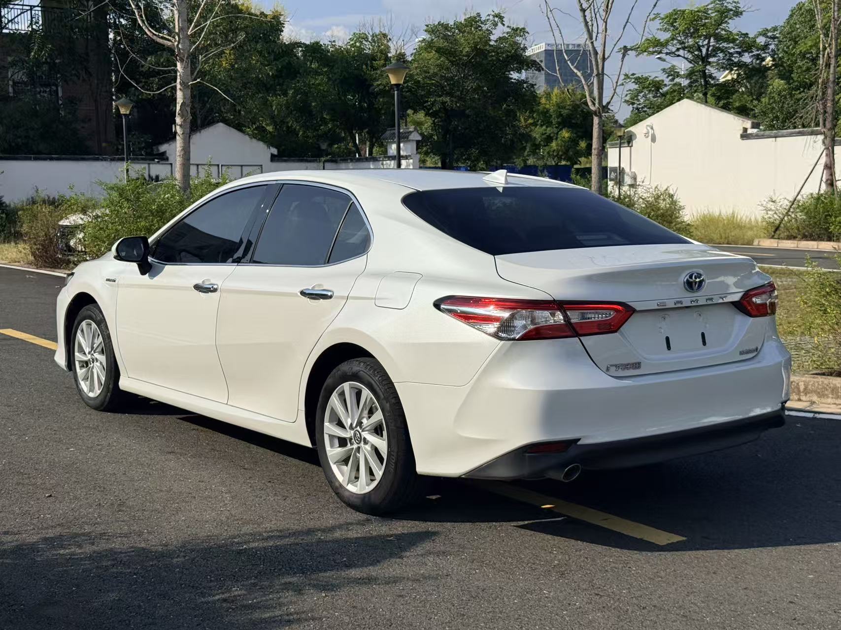 2023 Toyota Camry 2.5L CVT Hybrid HG Deluxe -CG1703645