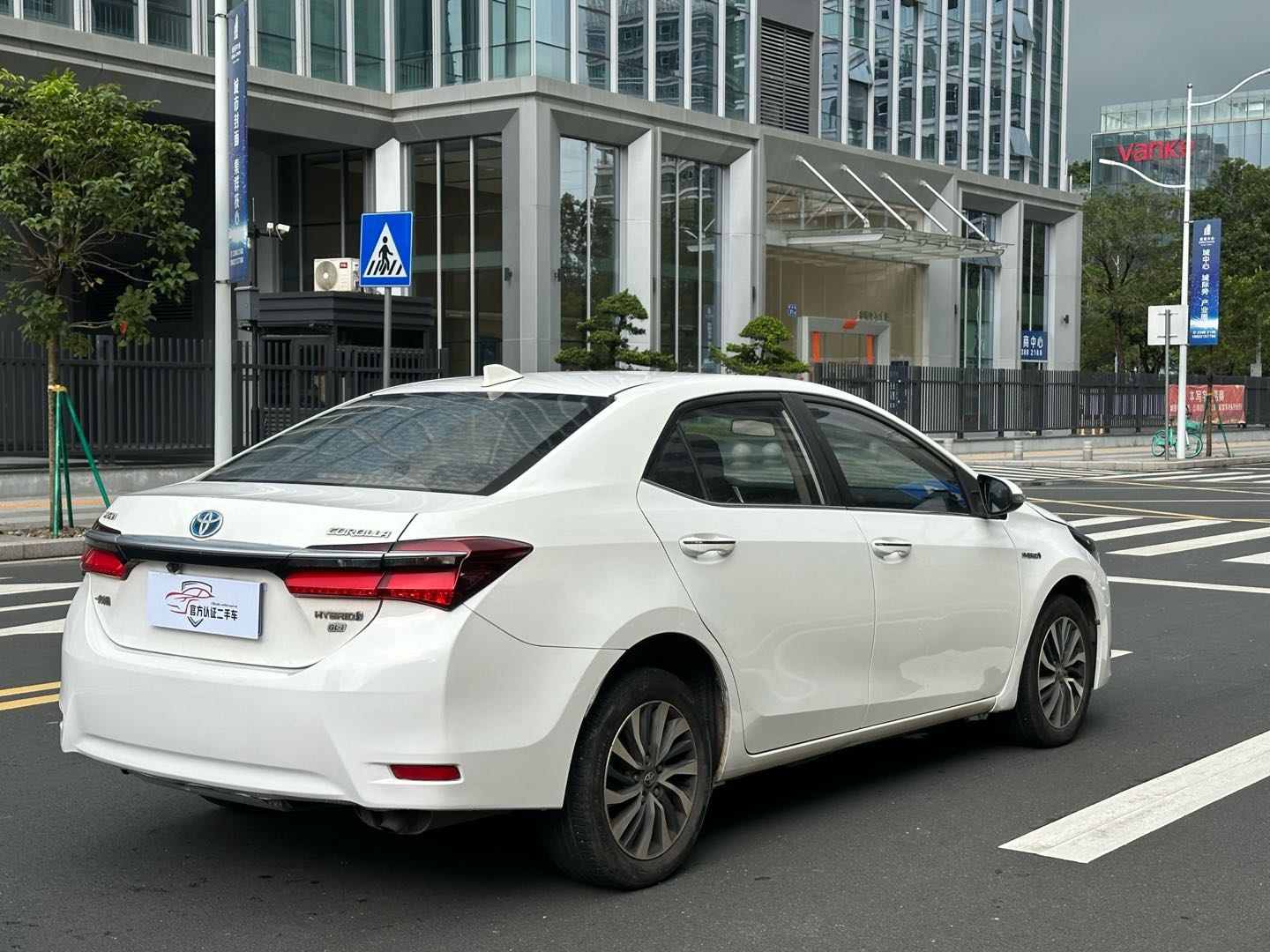 2017 Toyota Corolla 1.8L CVT Hybrid Leading Edition Facelift -CG1703736