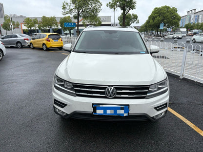 2020 Volkswagen Tiguan L 2.0T 330TSI Dual Clutch Two-Wheel Drive Panoramic Comfort Edition National VI -CG1704031