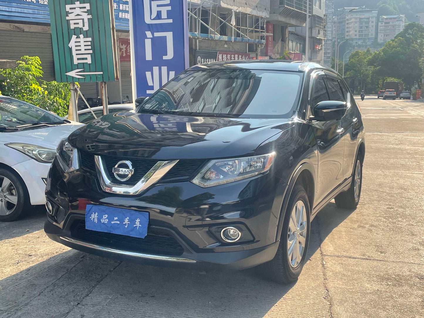 2015 Nissan X-Trail 2.0L CVT Comfort MAX Version 2WD -CG1704129