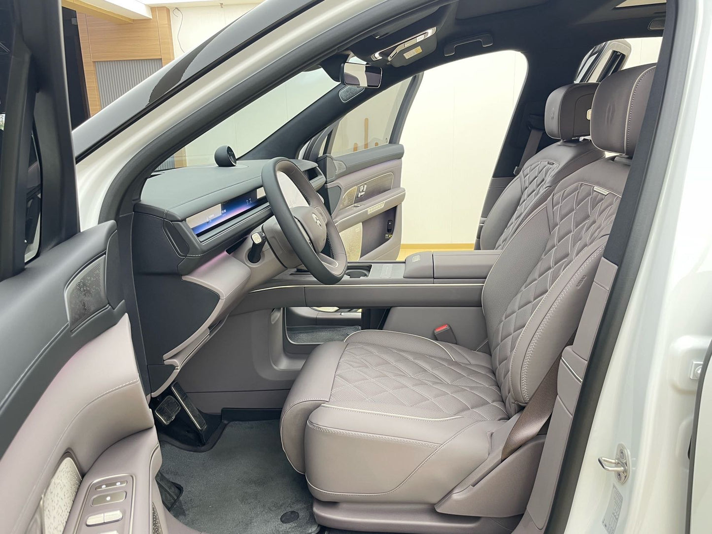 2026 NIO ES8 6-Seat Executive Signature Edition -CG1704355
